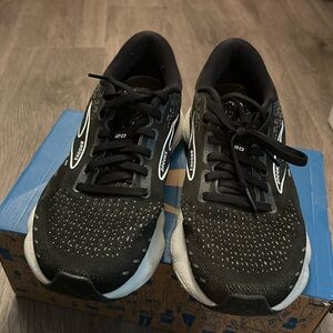 Brooks Glycerin GTS 20 size 8 (D)